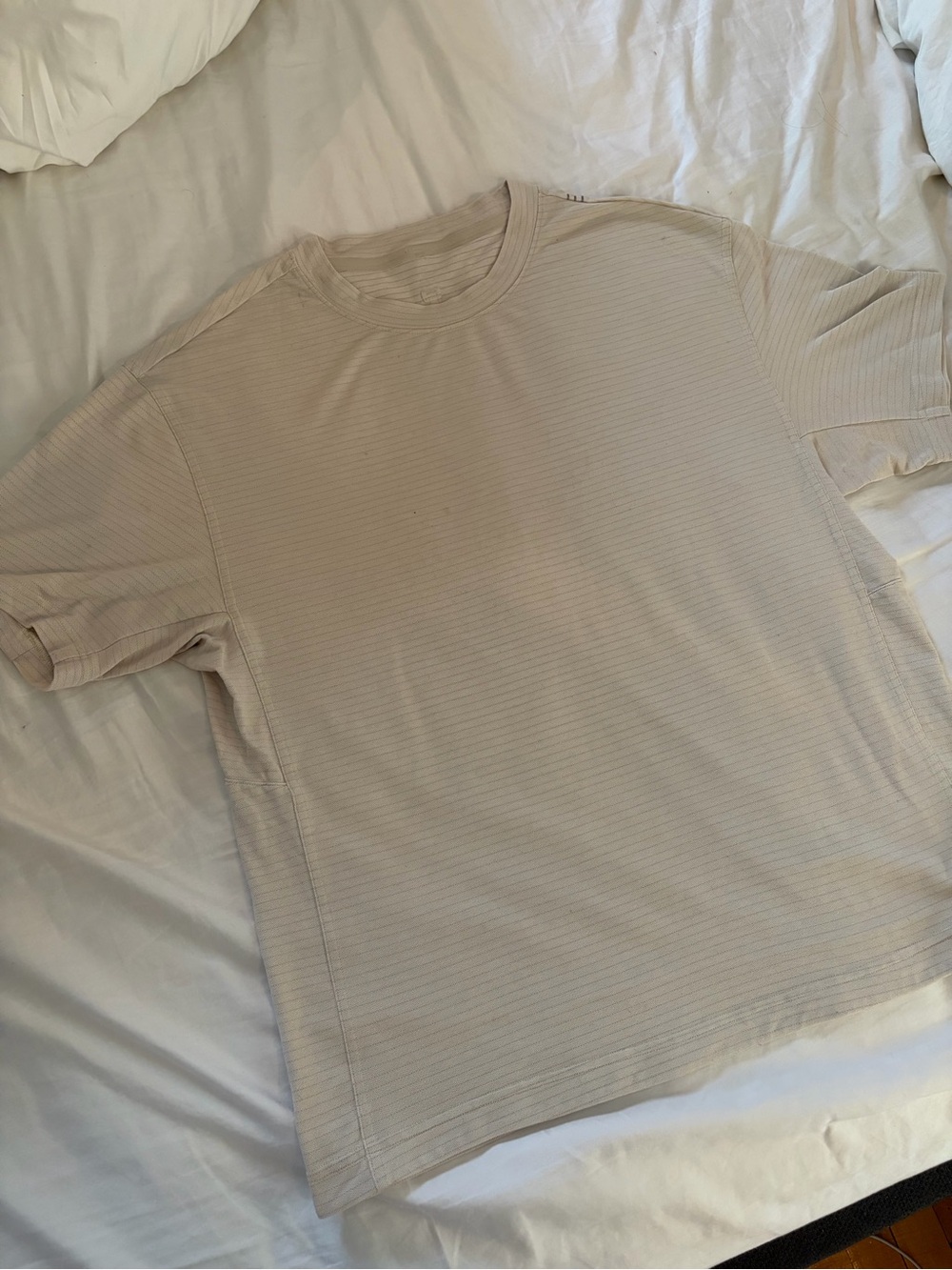 lululemon athletica Men's Light Cream Ribbed Short Sleeve Tee
